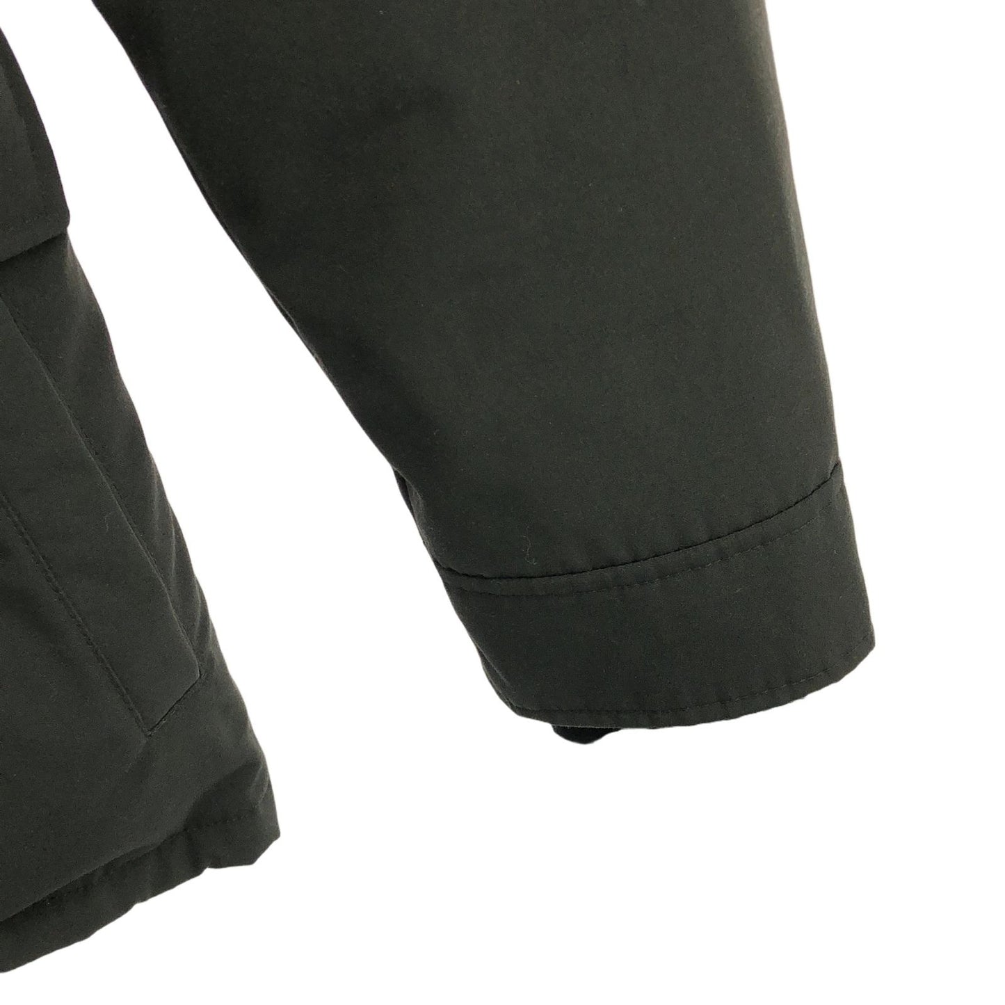 Canada Goose Black Down Jacket - Size S - Exceptional Craftsmanship