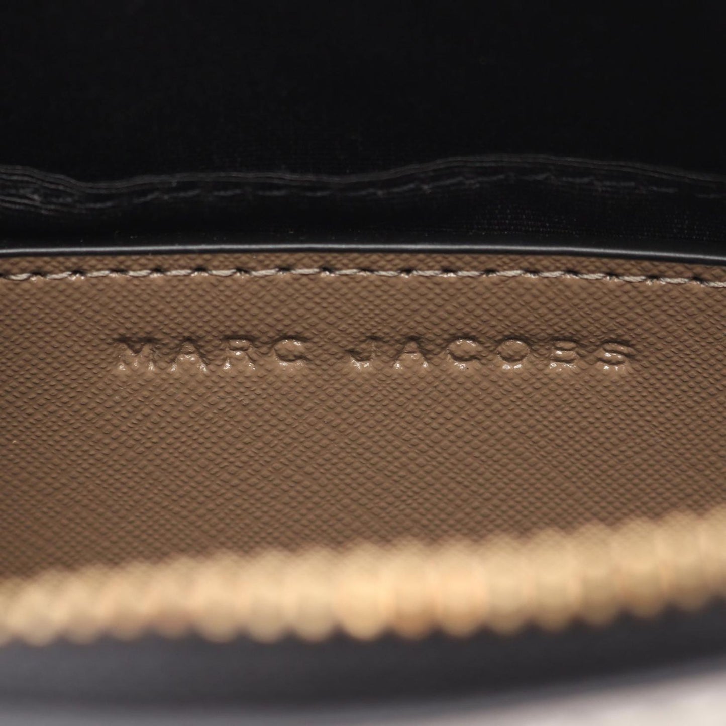 MARC JACOBS Snapshot Shoulder Bag in French Grey/White