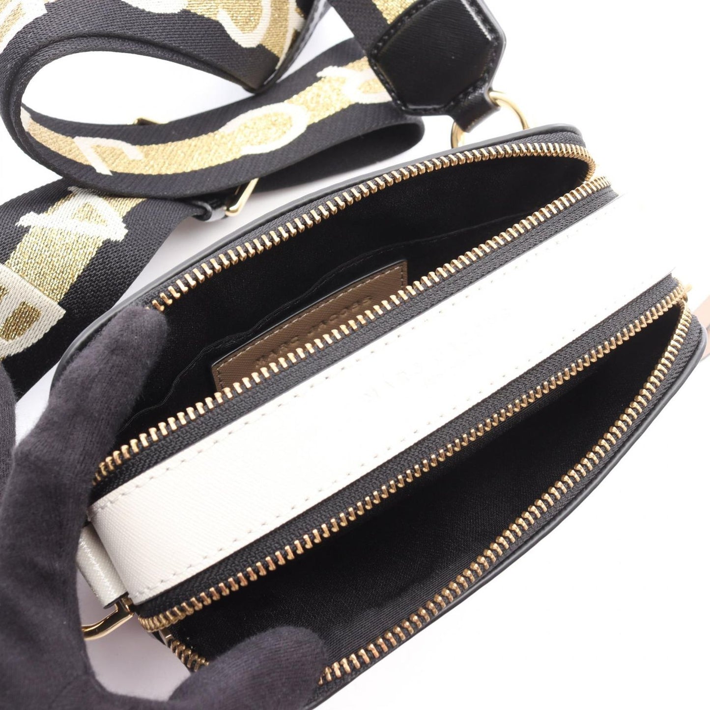 MARC JACOBS Snapshot Shoulder Bag in French Grey/White