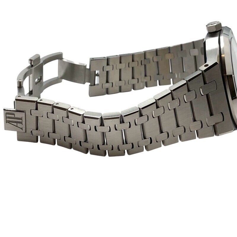 Audemars Piguet Royal Oak 15400ST - Iconic Luxury Timepiece