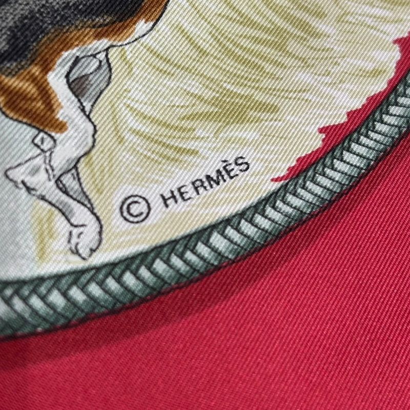 HERMES Le Laisser Courre 90cm Silk Scarf - Timeless Elegance