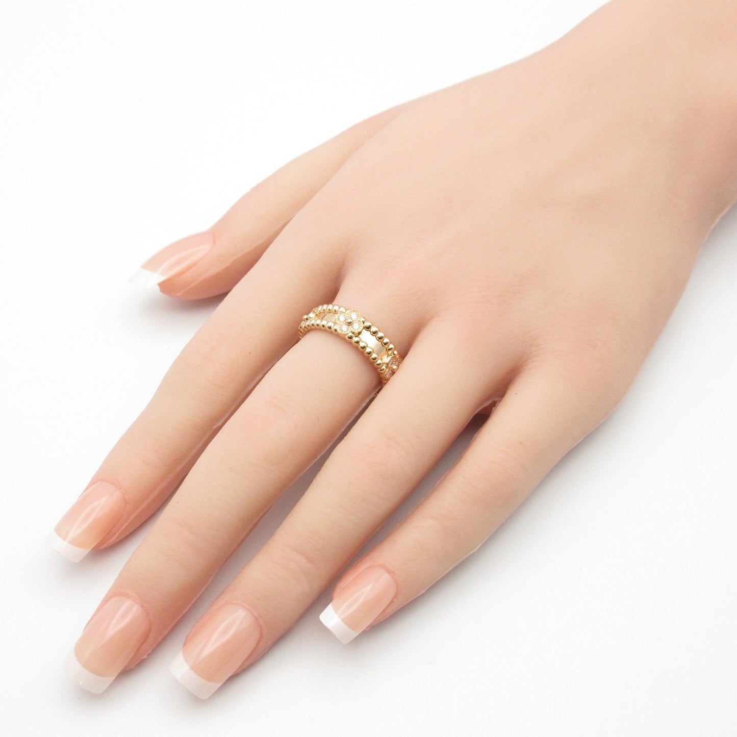 Van Cleef & Arpels Perlee Sweet Clover Ring in 18K Pink Gold