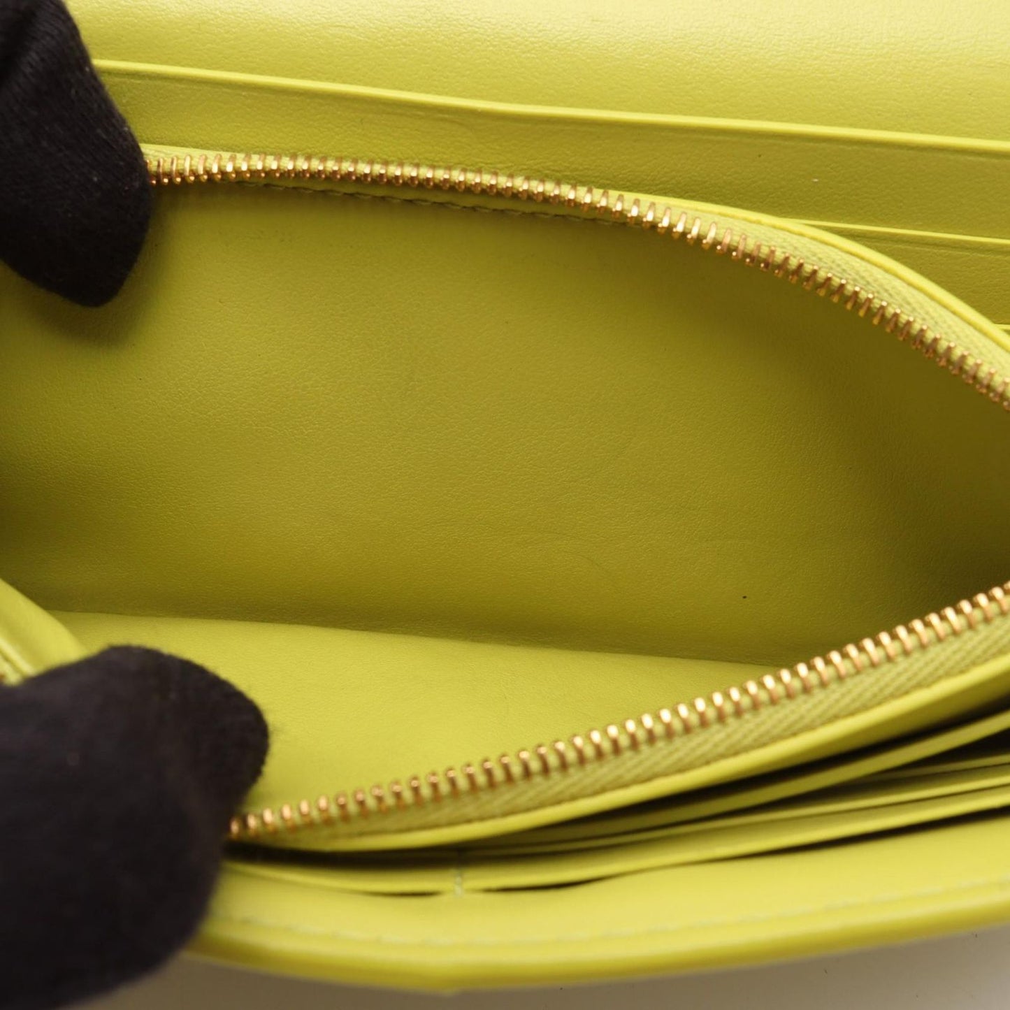 Bottega Veneta Maxi Intrecciato Leather Wallet in Yellow Green