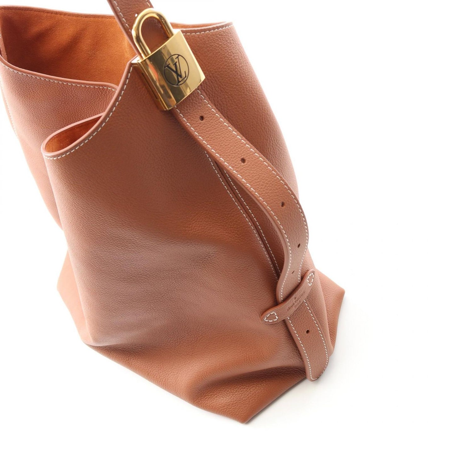 Louis Vuitton Rucky Hobo MM Shoulder Bag in Cognac Leather