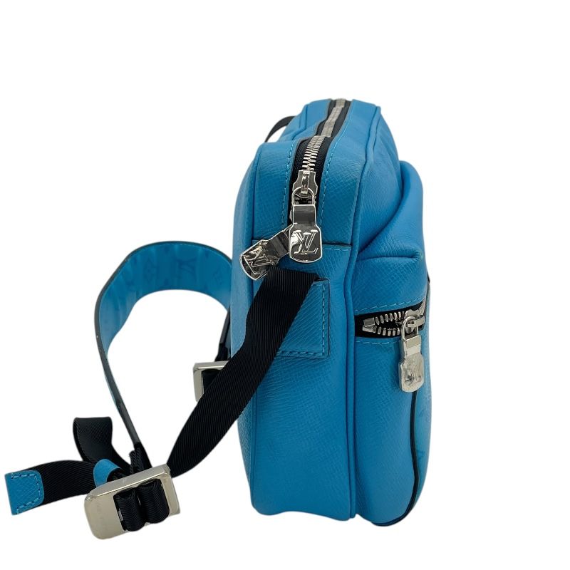 Louis Vuitton Outdoor Messenger PM in Blue Taiga Leather