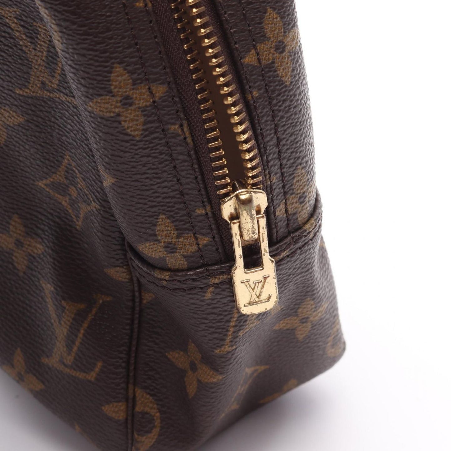 Louis Vuitton Monogram Toiletry Pouch 28 - Timeless Elegance