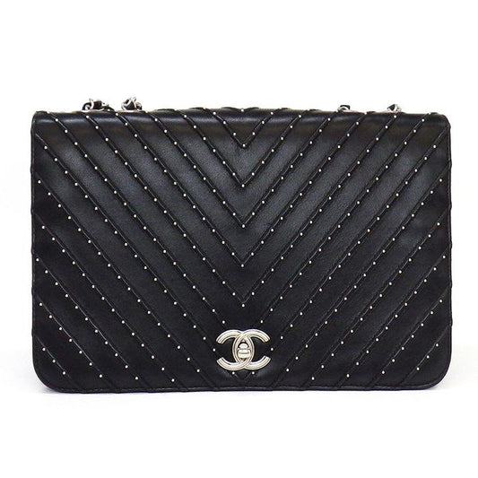 CHANEL Chevron Black Calfskin Shoulder Bag with Silver Hardware