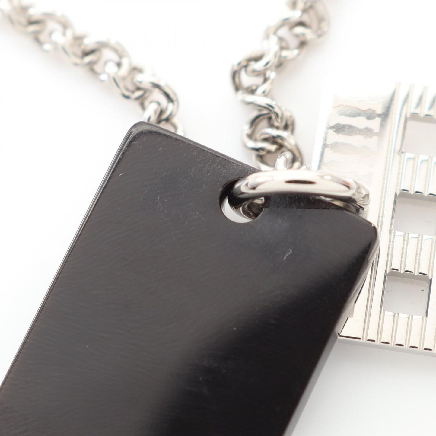 HERMES Vanquatre Faubourg Necklace in Stainless Steel - Exquisite Elegance