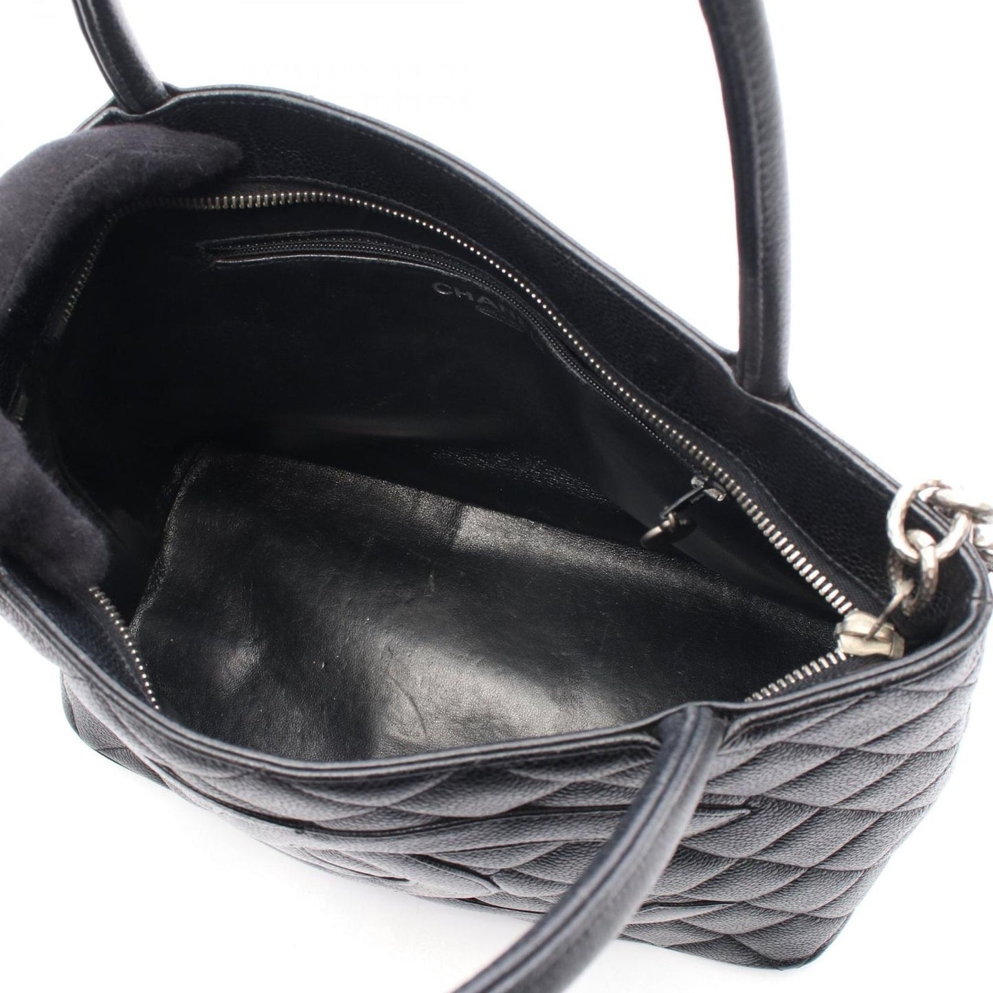 CHANEL Reissue Tote A01804 in Black Calfskin - Timeless Elegance