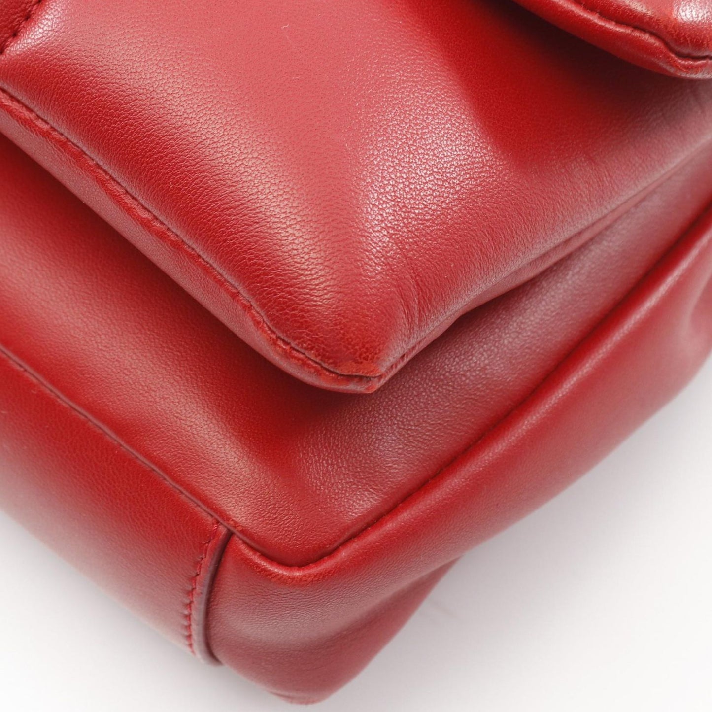 Salvatore Ferragamo Vara Ribbon Shoulder Bag in Red Leather