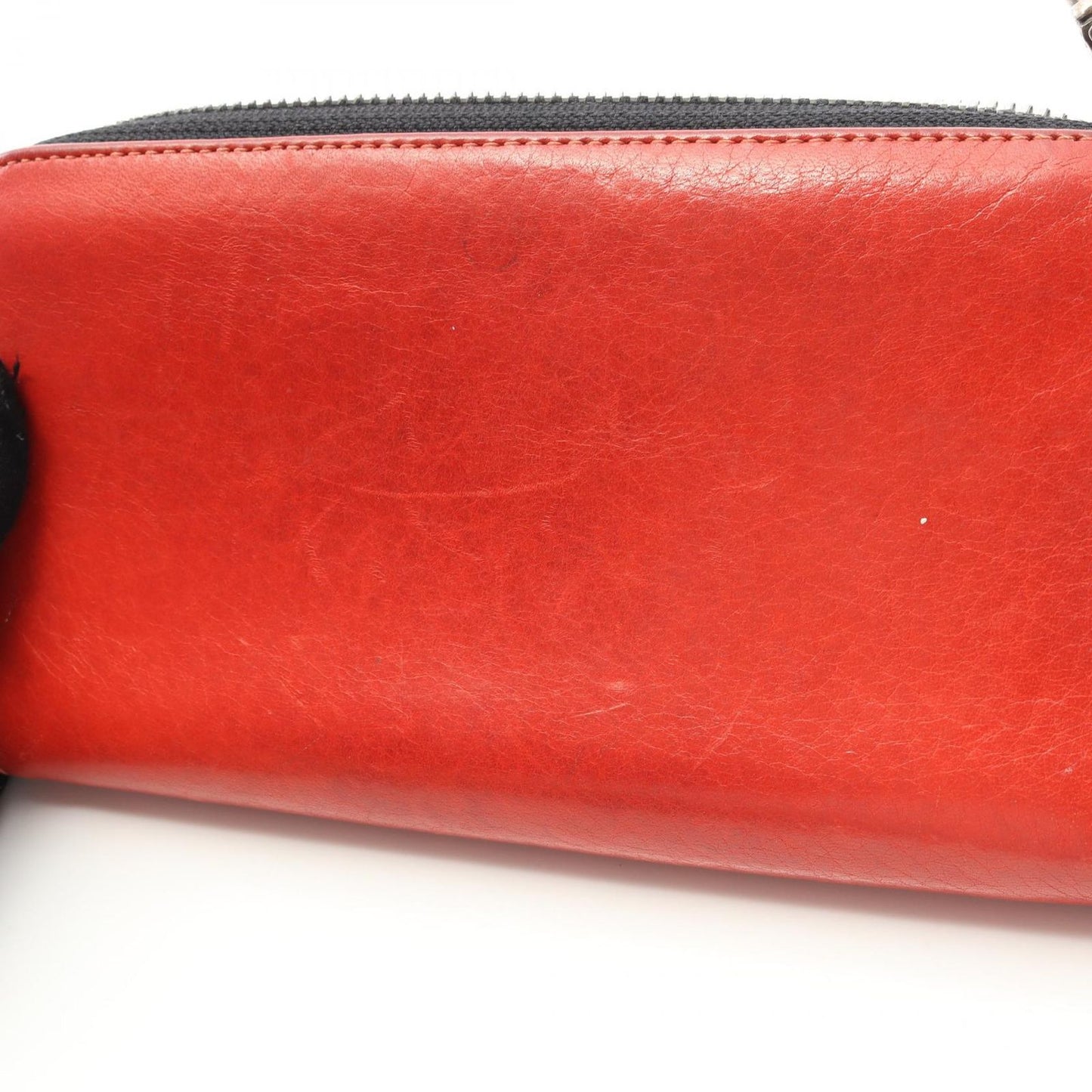 CHROME HEARTS Round Leather Wallet in Red - Exquisite Craftsmanship