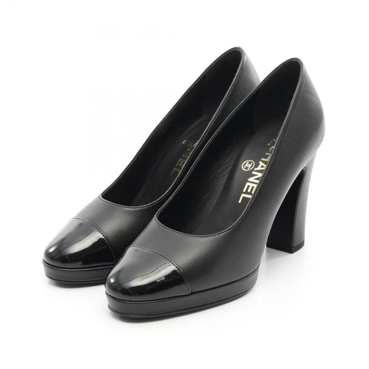 CHANEL Coco Mark Black Leather Pumps - Timeless Elegance