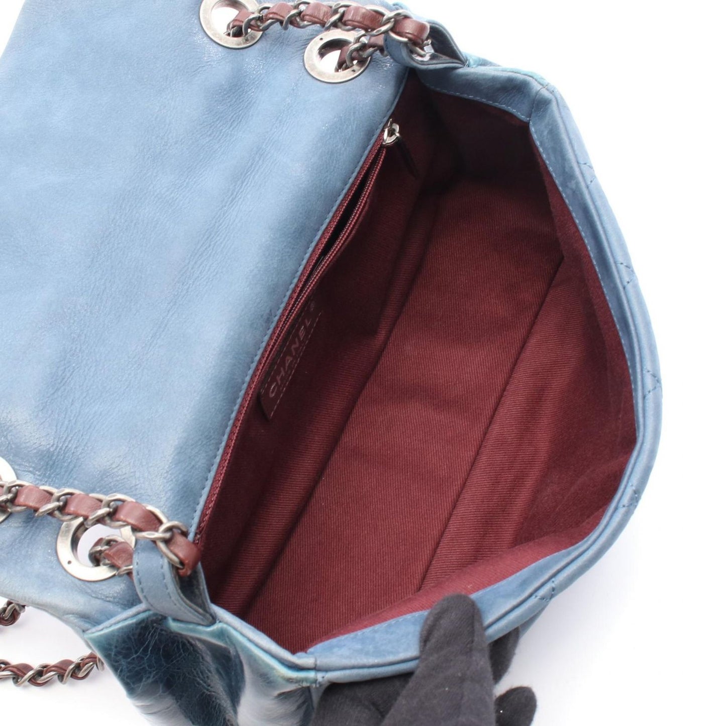 CHANEL Matelassé Shoulder Bag in Blue/Brown Leather