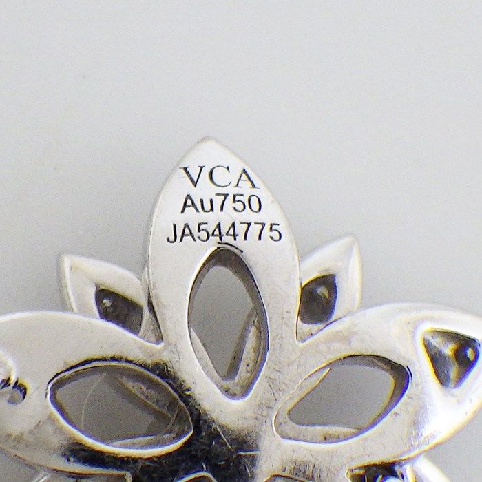 Van Cleef & Arpels Lotus Mini Bracelet in K18 White Gold with Diamonds