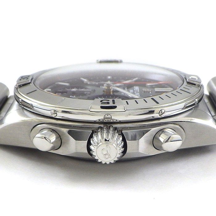 Breitling Chronomat Bentley B01 42 - Exquisite Green Dial Timepiece