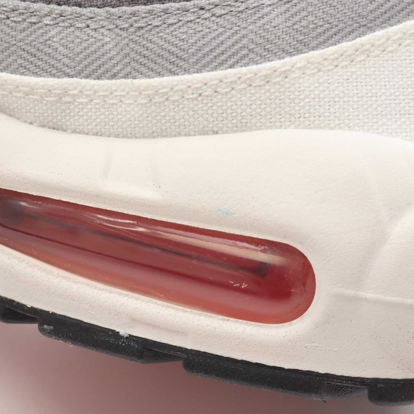 NIKE Air Max 95 Sneakers - Iconic White & Multicolor Design