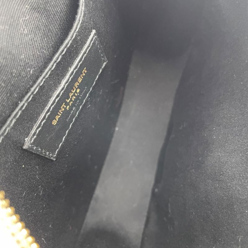 SAINT LAURENT Ivory Vinyl Chain Shoulder Bag - Exquisite Craftsmanship