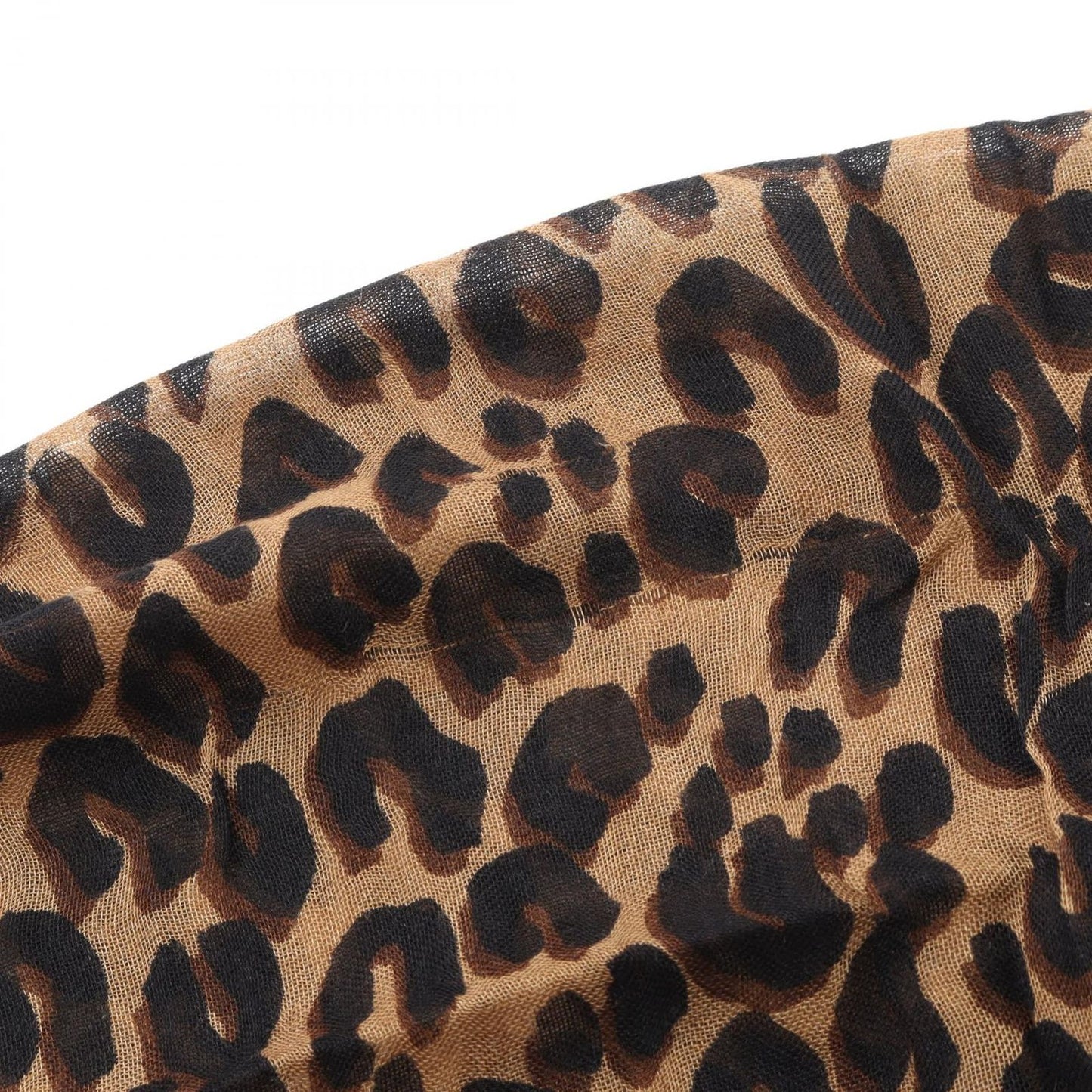 Louis Vuitton Leopard Echarpe in Silk & Cashmere - Timeless Elegance
