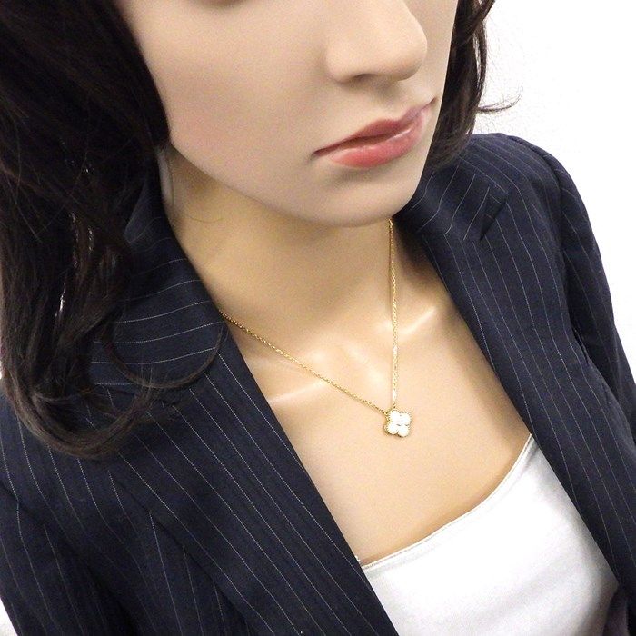 Van Cleef & Arpels Vintage Alhambra Necklace - 2018 Christmas Edition