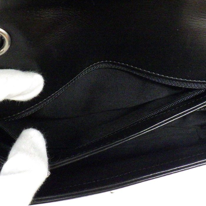 CHANEL Chevron Black Calfskin Shoulder Bag with Silver Hardware