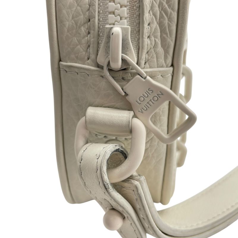 Louis Vuitton Pochette Volga M53551 in Powder White Monogram Empreinte