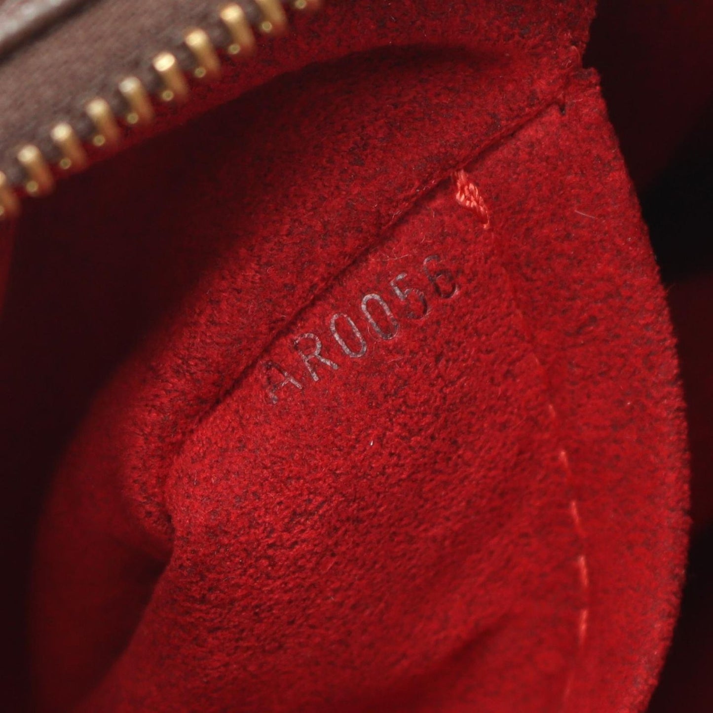 LOUIS VUITTON Viva Cite MM Monogram Shoulder Bag - Timeless Elegance