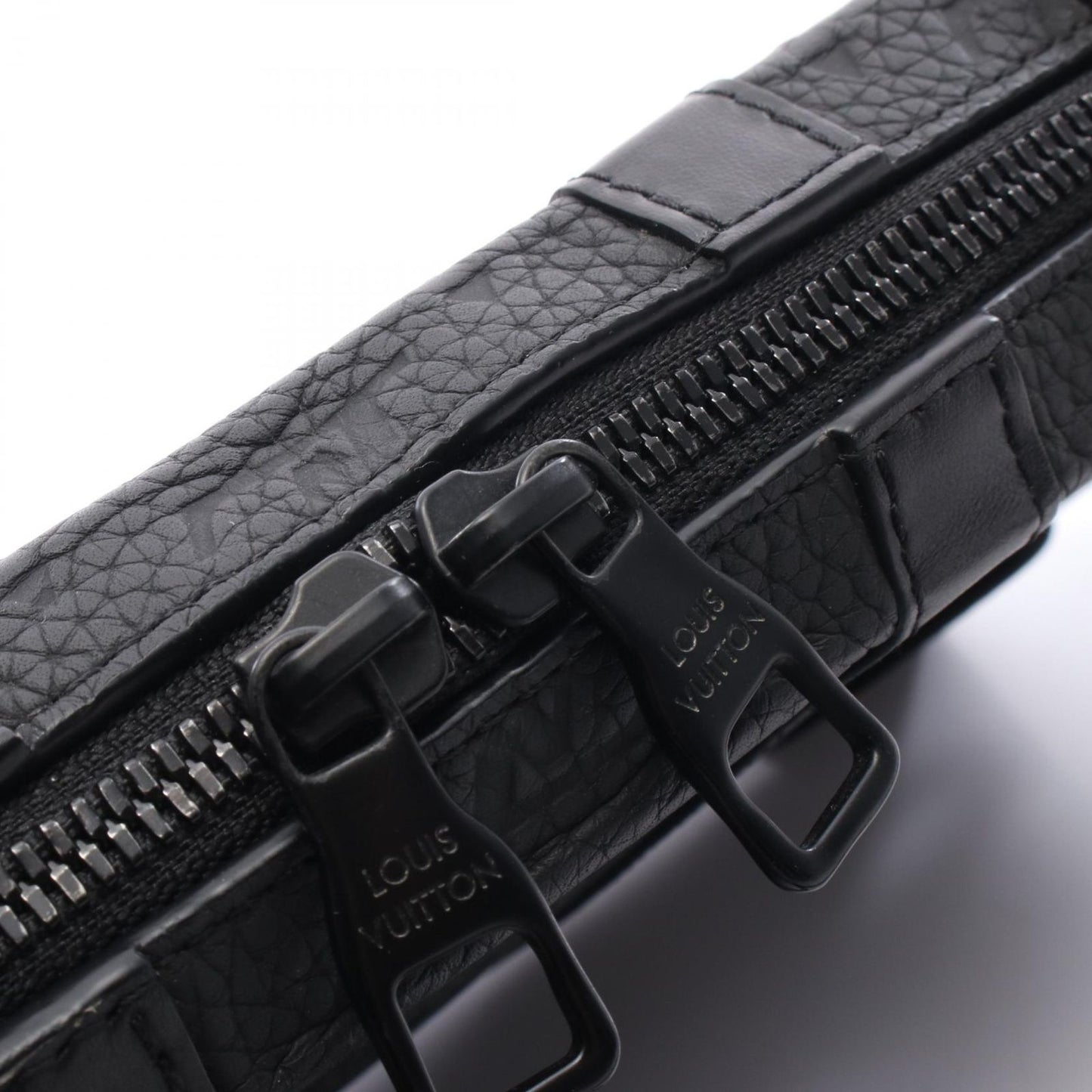 Louis Vuitton Soft Trunk Wallet Shoulder Bag in Noir Leather