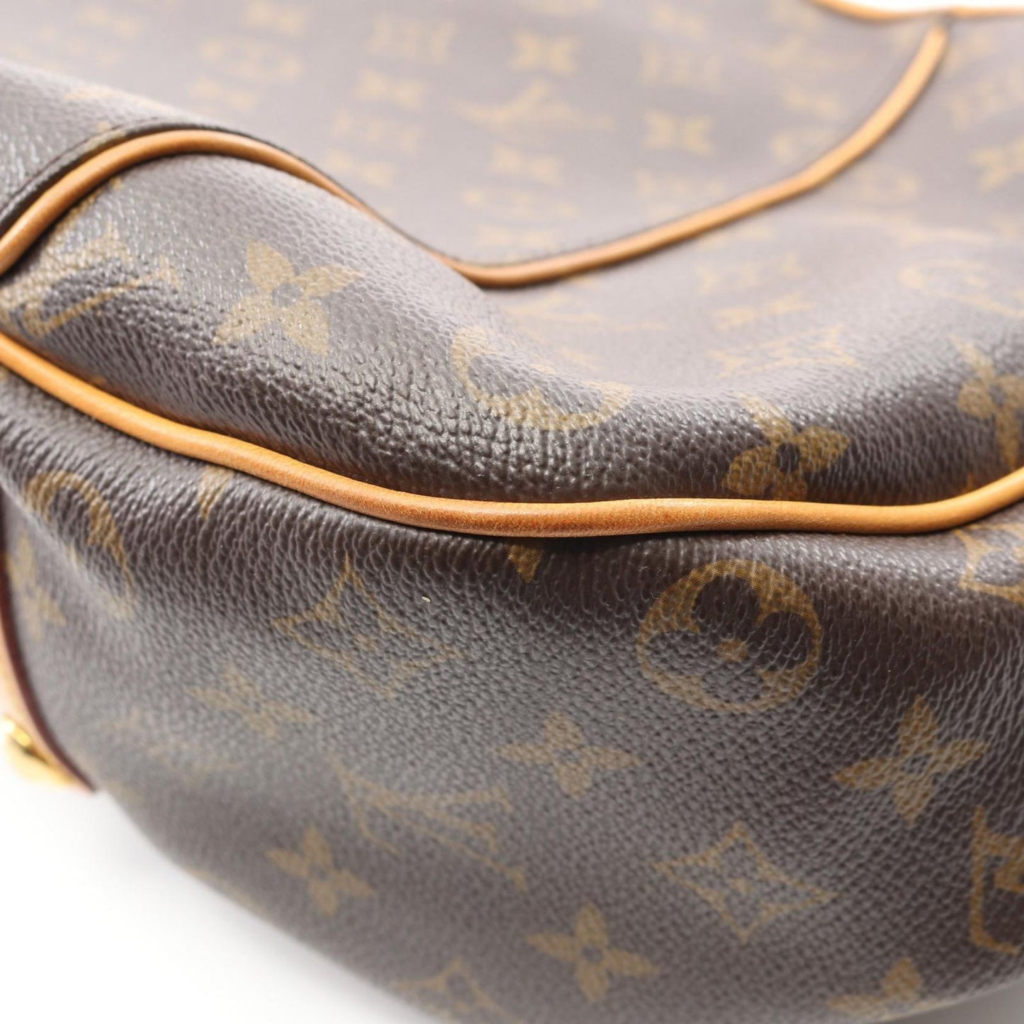 Louis Vuitton Galliera PM Shoulder Bag - Timeless Elegance