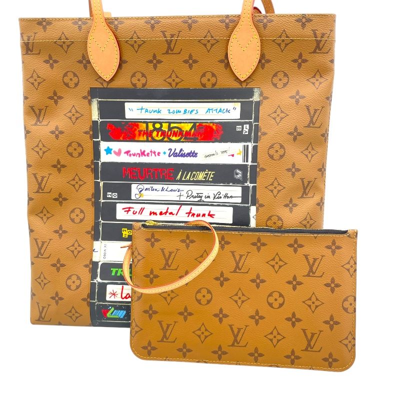 Louis Vuitton Carry It M45198 Monogram Reverse Tote Bag - Brown