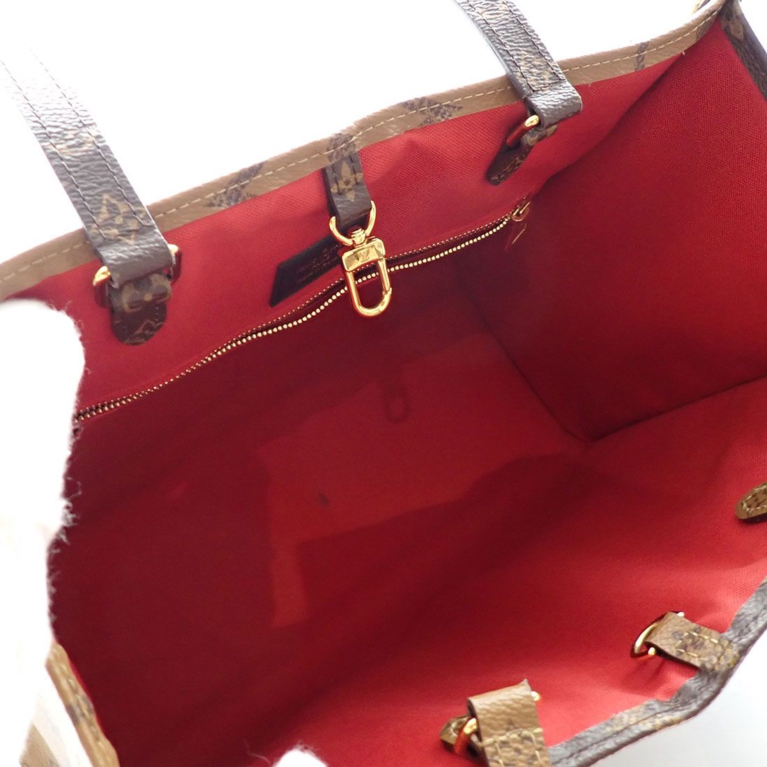Louis Vuitton OnTheGo MM Tote Bag - Monogram Giant Canvas