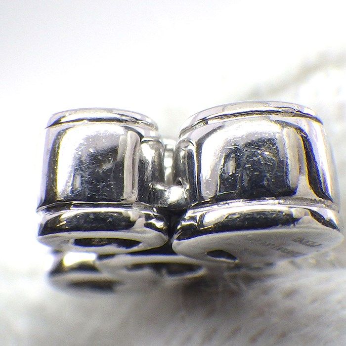 Tiffany & Co. Bubble Necklace with 5-Point Diamond in Platinum