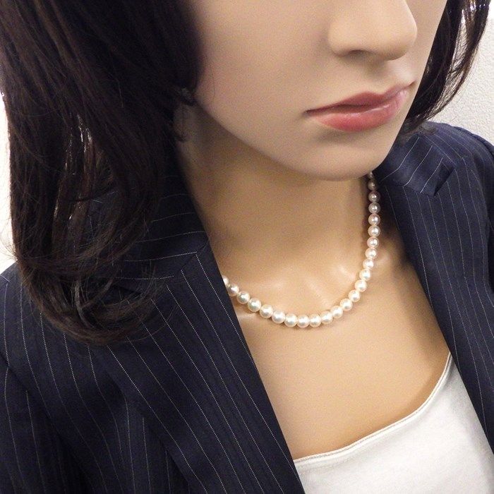 TASAKI Akoya Pearl Necklace & Earring Set - Exquisite Craftsmanship