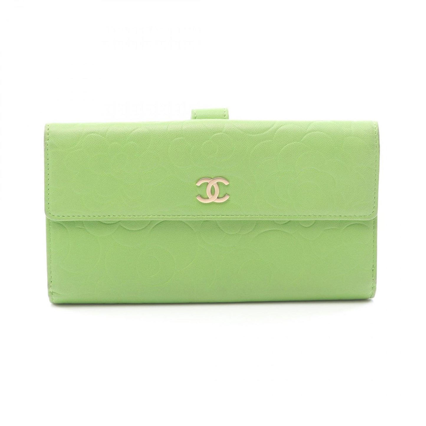 CHANEL Camellia Double Snap Wallet in Apple Green Leather