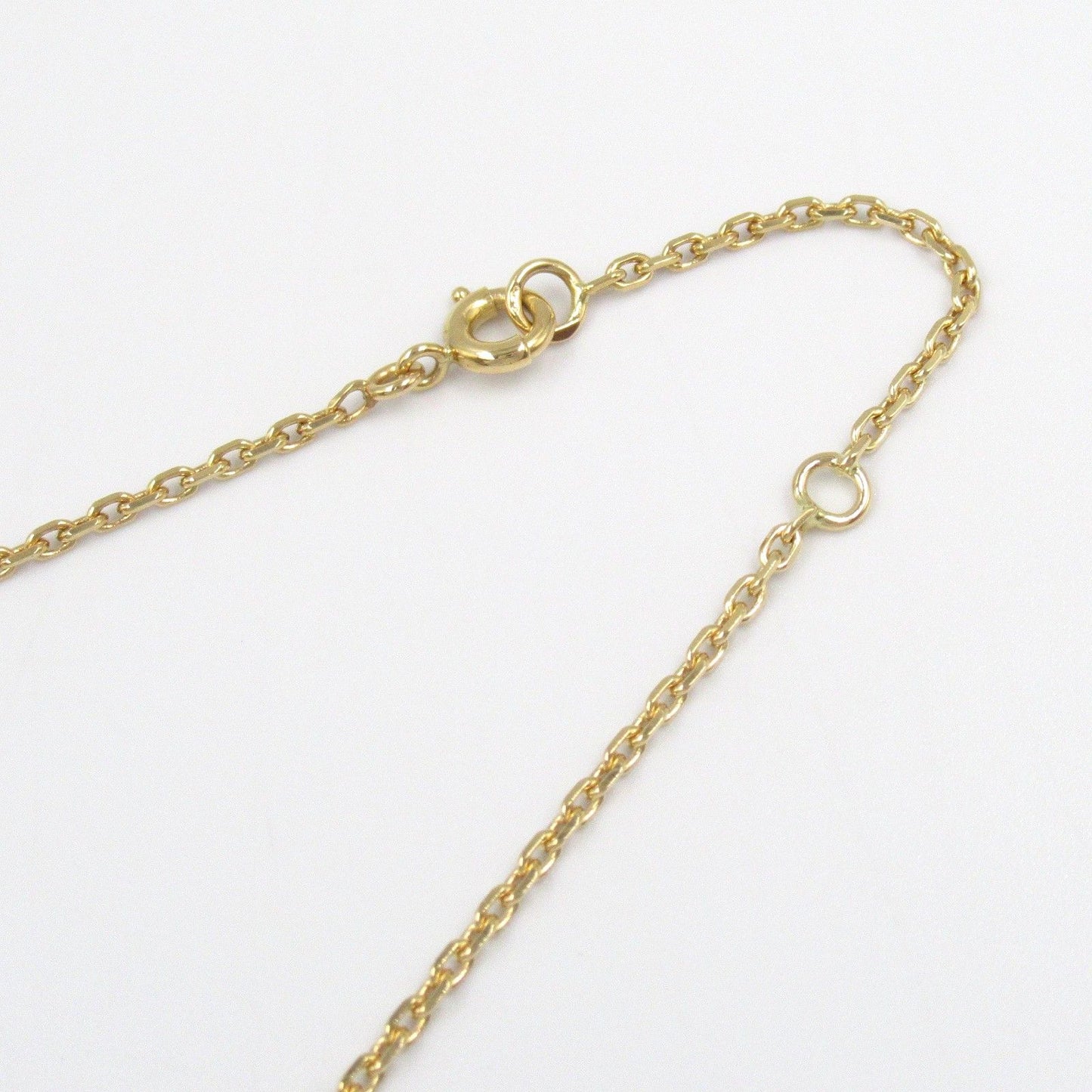 Van Cleef & Arpels Akoya Pearl Necklace in 18K Yellow Gold