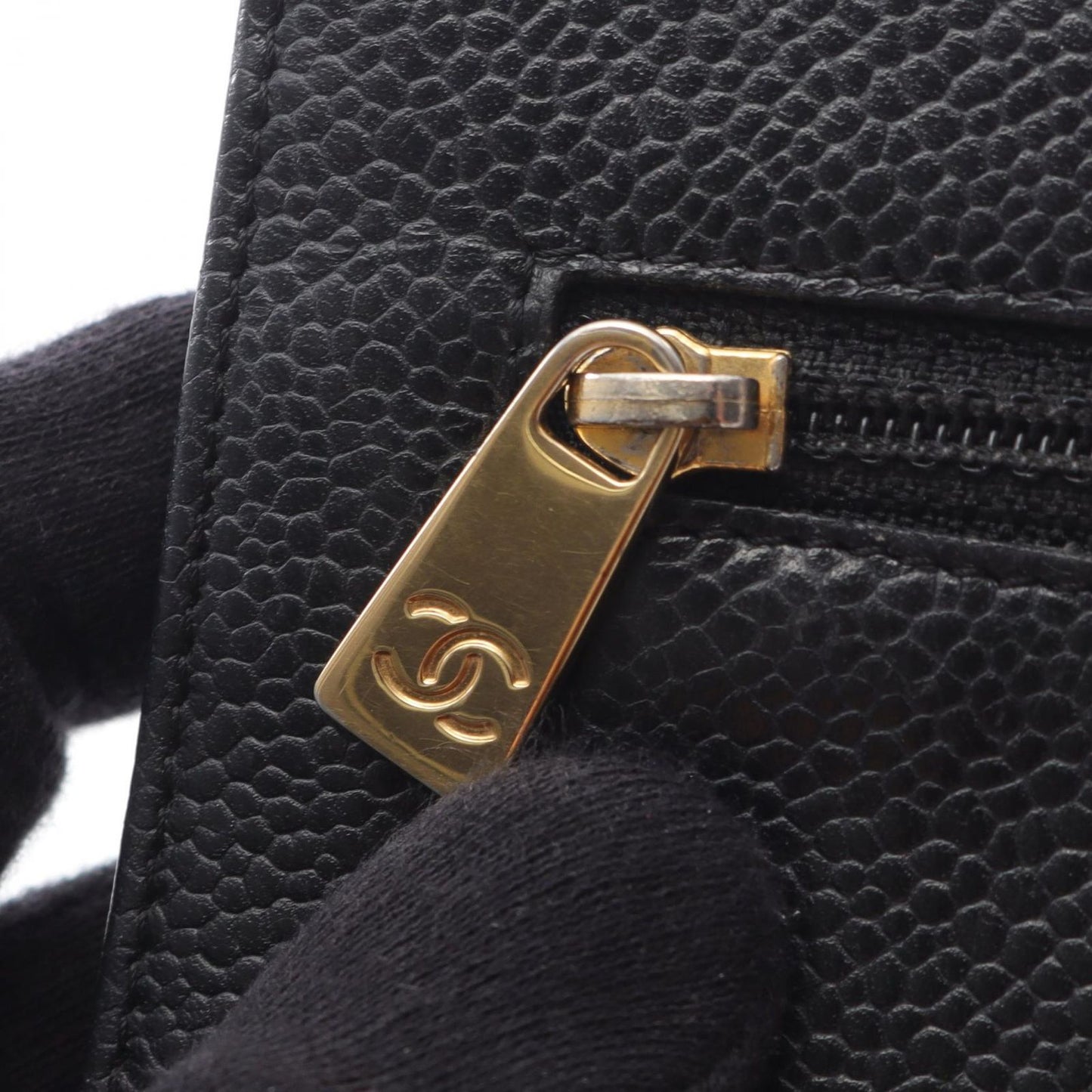 CHANEL Coco Mark Black Leather Tri-Fold Wallet - Exquisite Craftsmanship