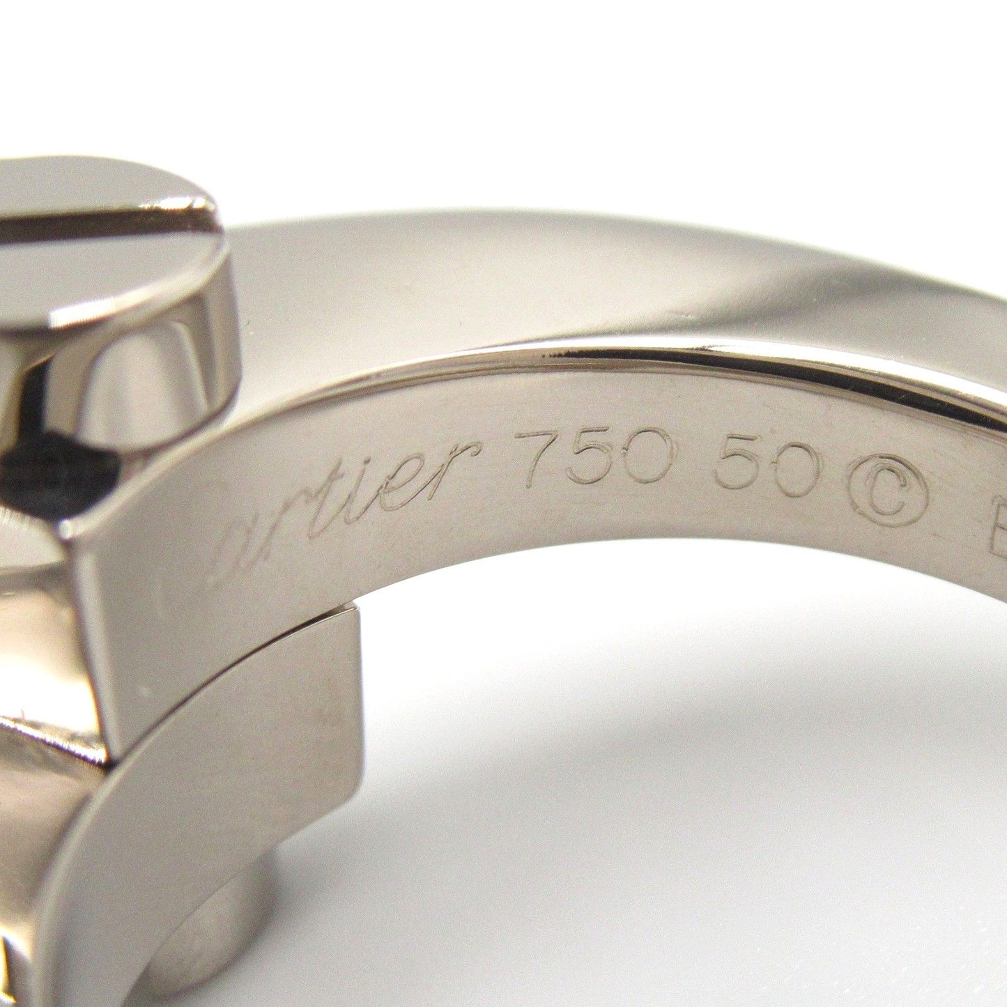 CARTIER Menotte Ring in K18 White Gold - Timeless Elegance