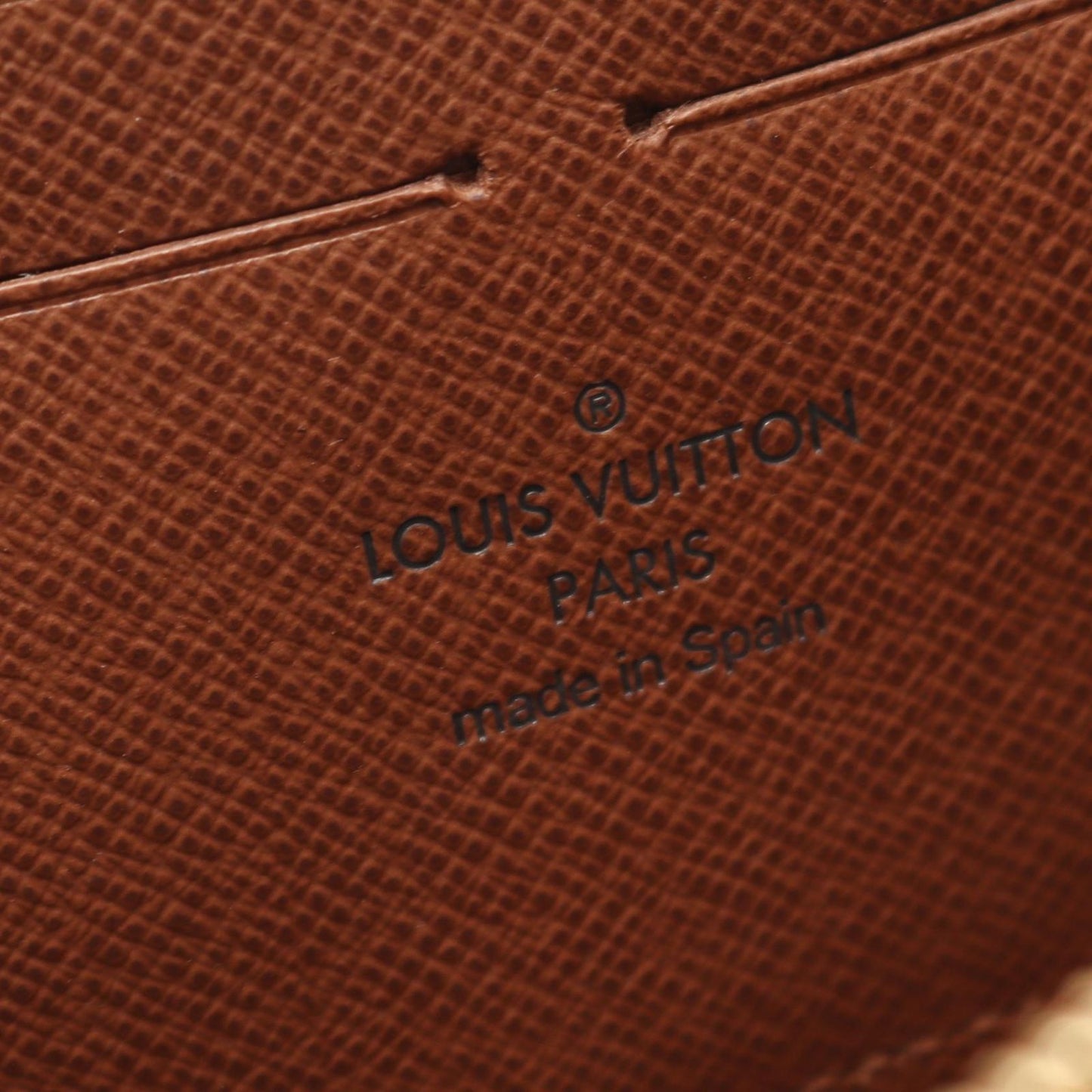 Louis Vuitton Zippy Wallet M60017 - Timeless Brown Elegance