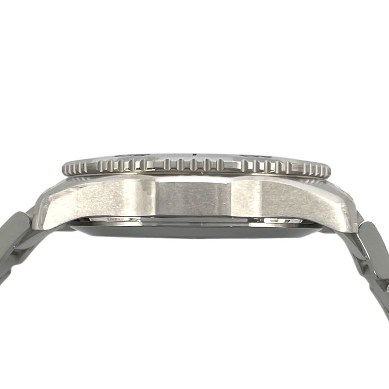 TAG Heuer Aquaracer Professional 200 Date Caliber 5 - Green Dial