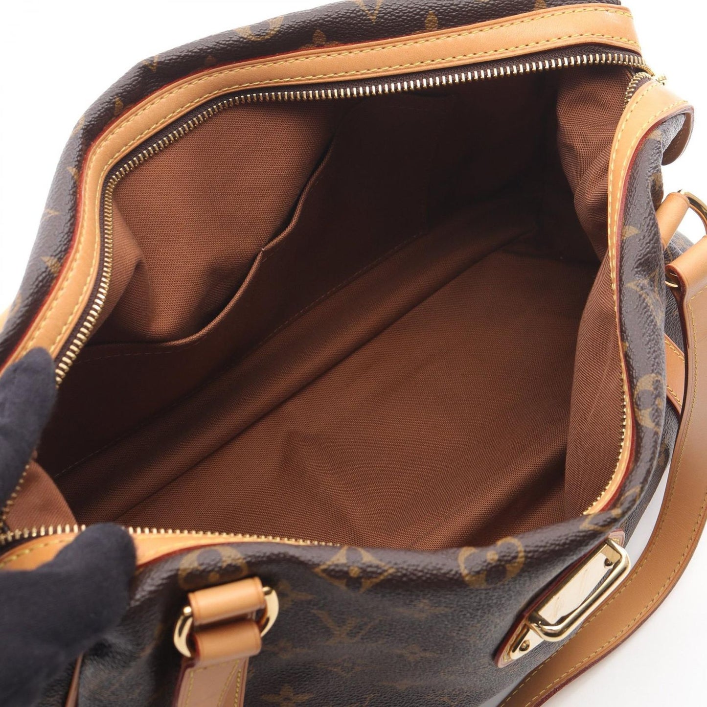 Louis Vuitton Monogram Stresa PM Shoulder Bag - Timeless Elegance