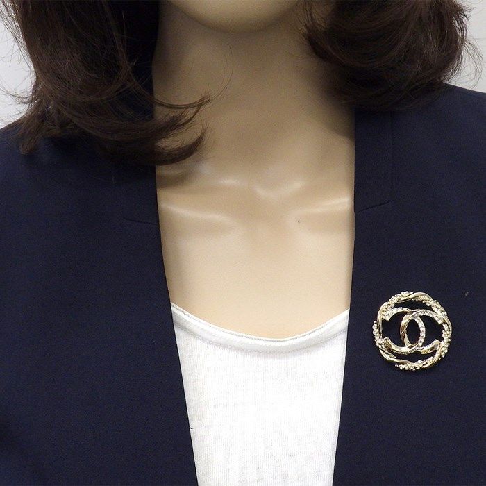 CHANEL Coco Mark Brooch - 2023 Fall/Winter Collection