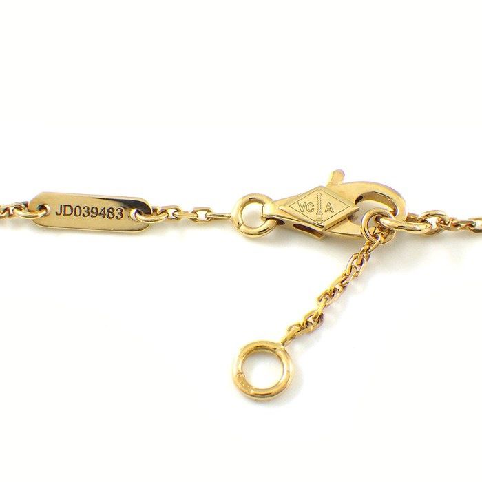 Van Cleef & Arpels Frivole Mini Bracelet with Emerald in 18K Yellow Gold