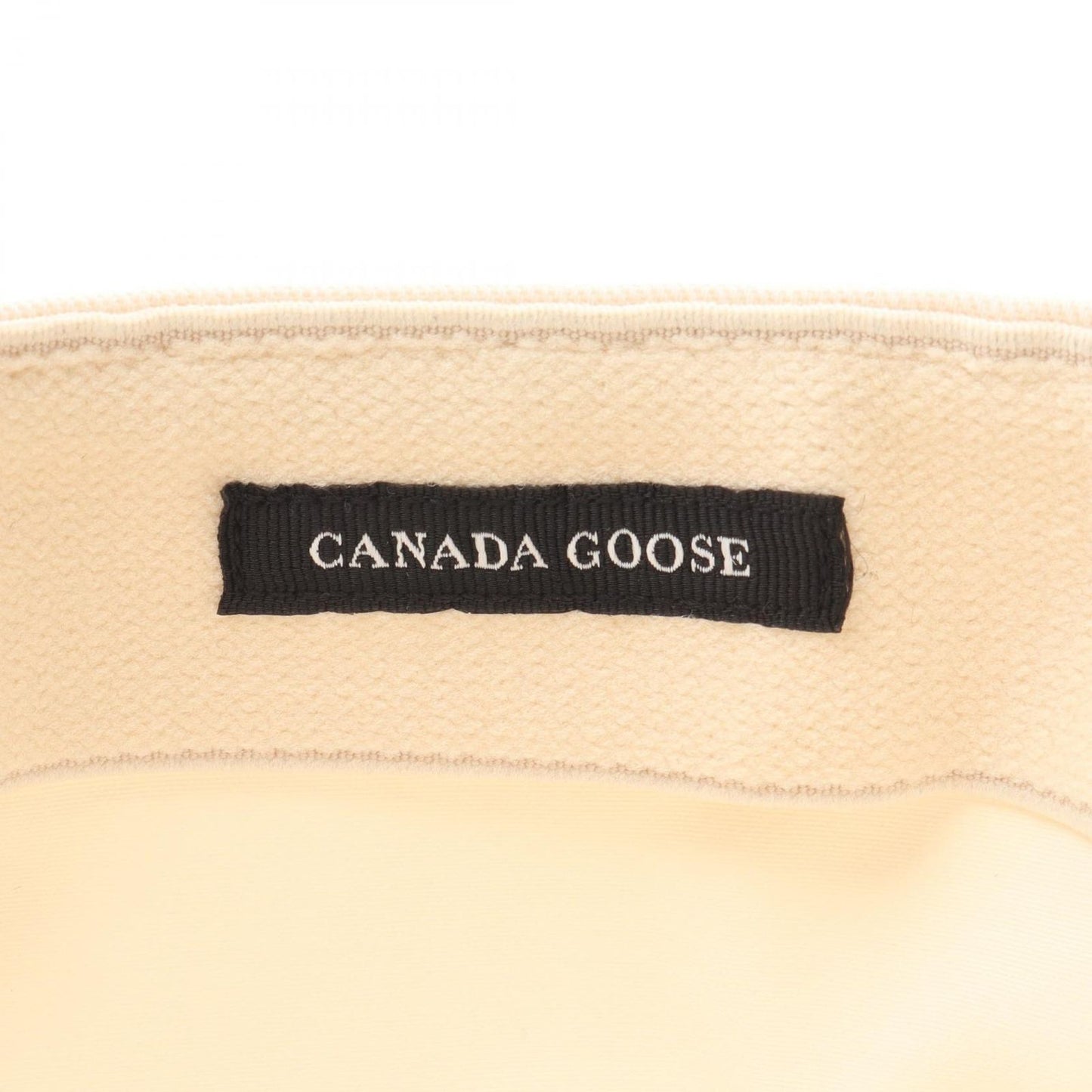 CANADA GOOSE Tonal Cap - Beige Unisex Luxury Headwear