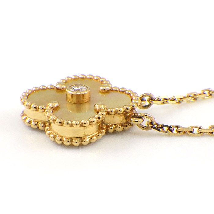 Van Cleef & Arpels Vintage Alhambra Necklace - 2018 Christmas Edition