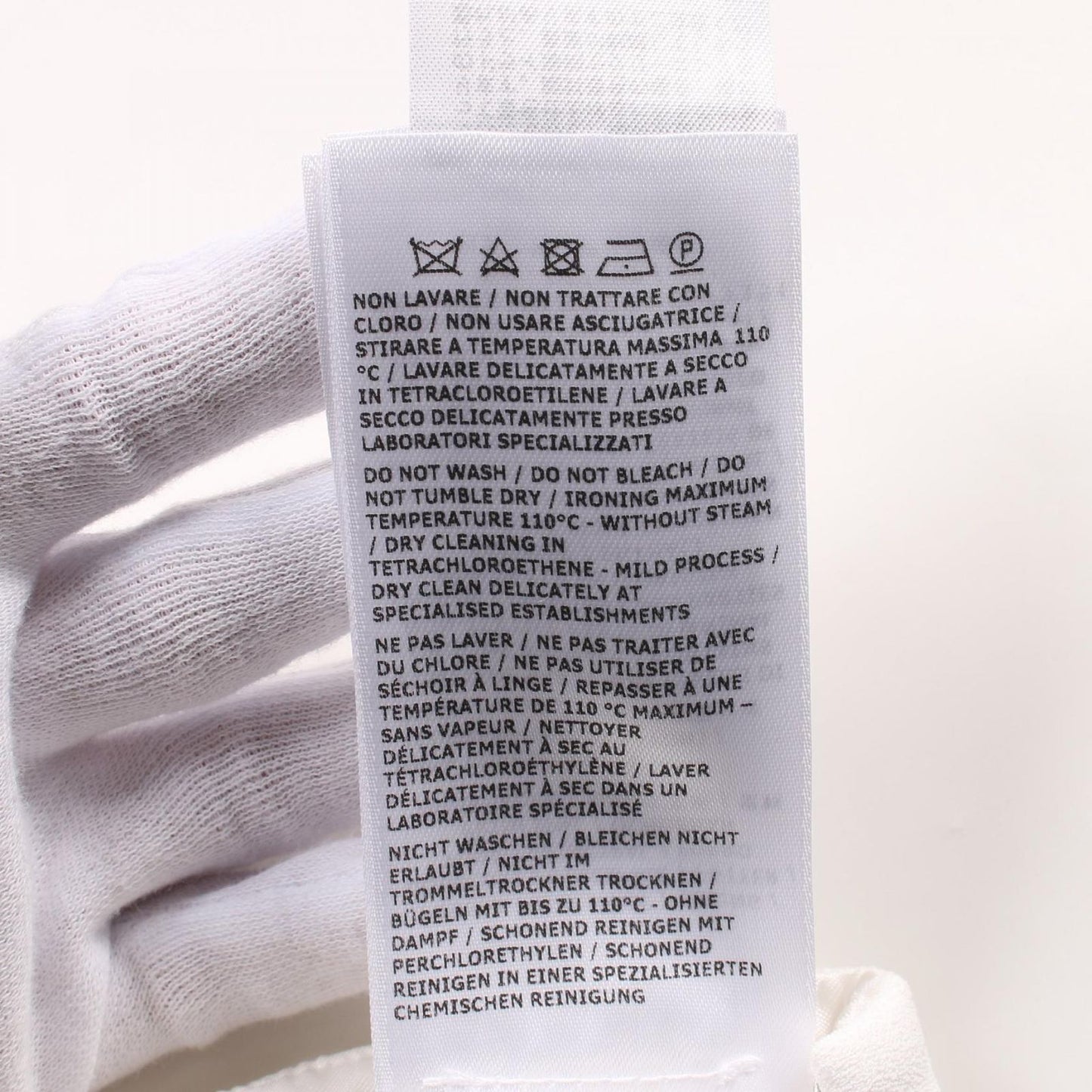 Salvatore Ferragamo Belt Motif White Rayon Skirt - Timeless Elegance