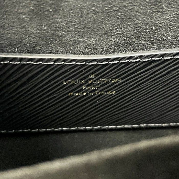 Louis Vuitton Twist MM Handbag in Black Epi Leather with Gold Hardware