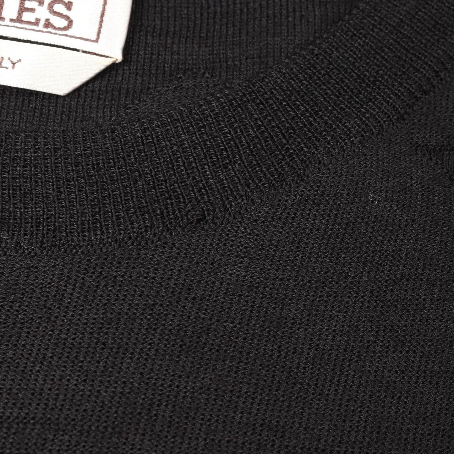 HERMES Wool Sweater - Timeless Elegance in Black, Size XL