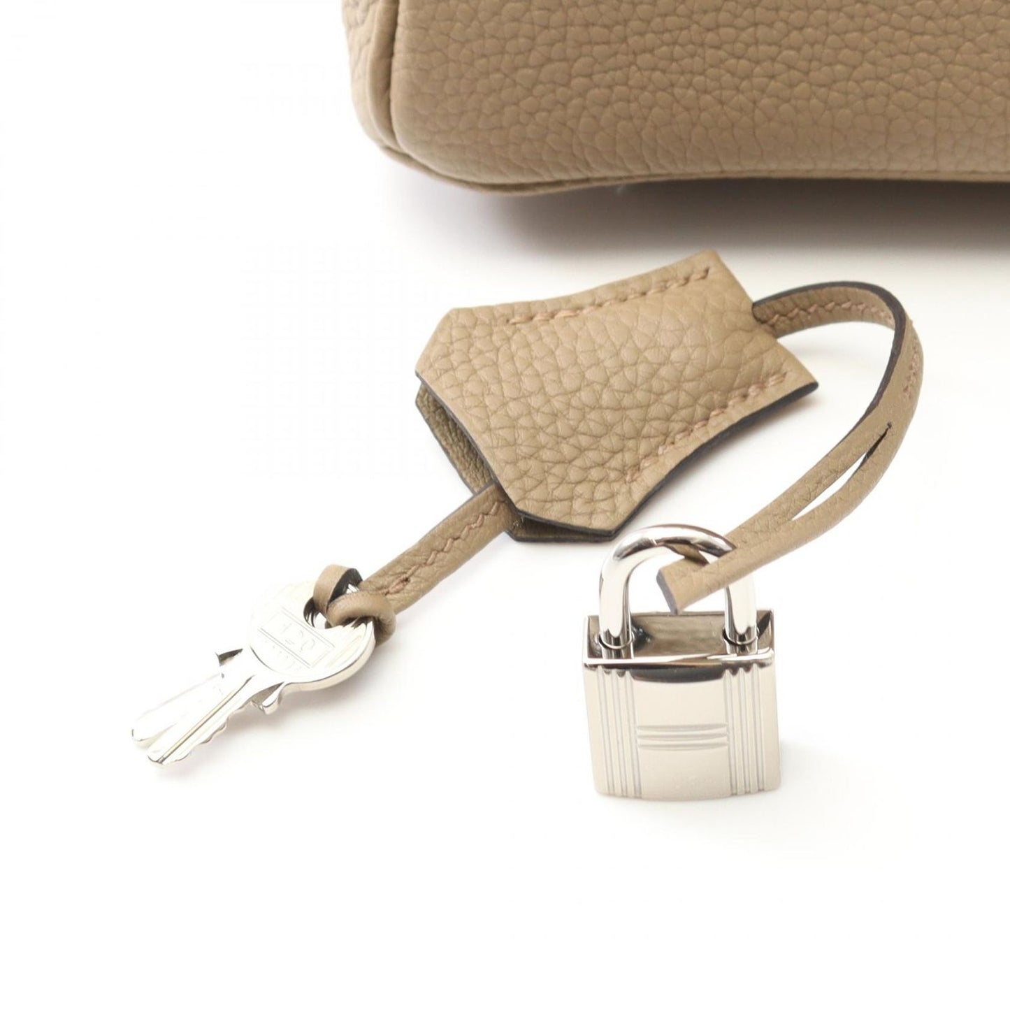 HERMES Birkin 25 Handbag in Beige Togo - Timeless Elegance