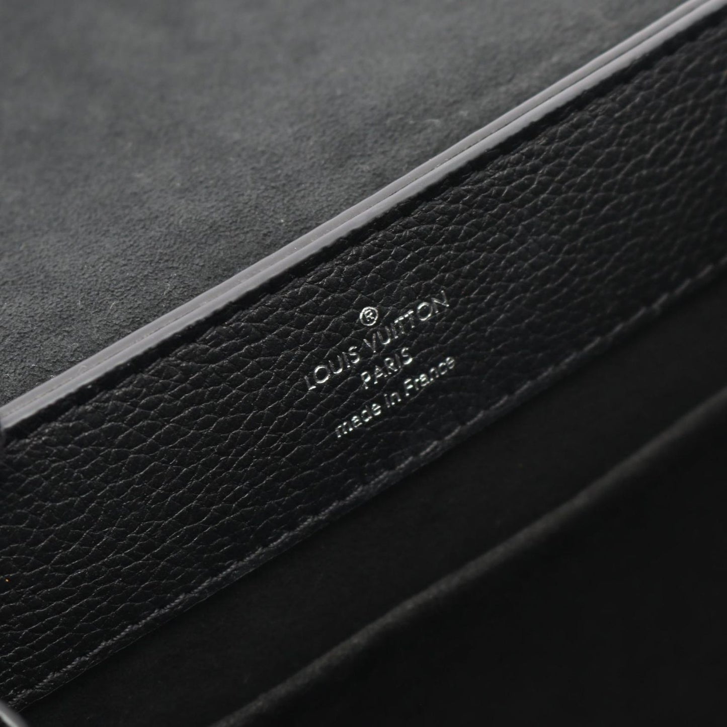 Louis Vuitton Lockme Ever Mini Handbag - Noir Leather