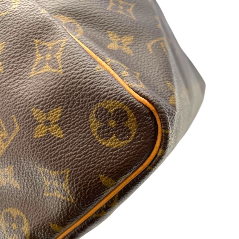 Louis Vuitton Speedy 40 Monogram Canvas Handbag - Brown