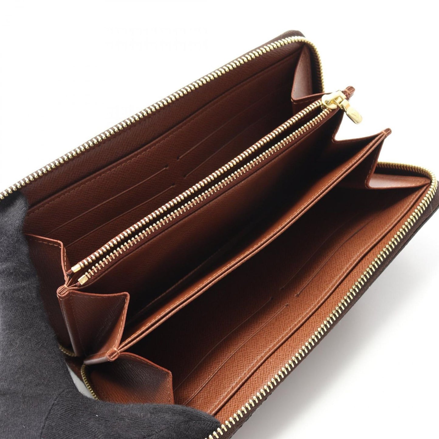 Louis Vuitton Zippy Wallet M60017 - Timeless Brown Elegance